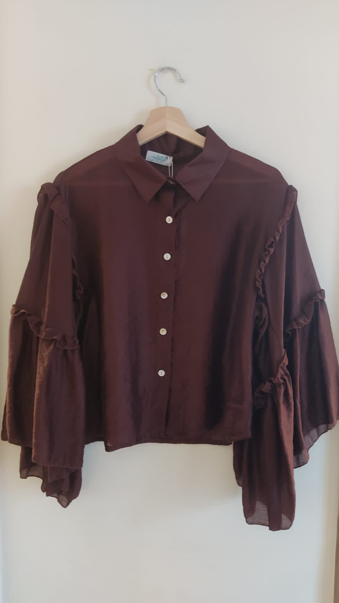 Camisa Bruma color marrón chocolate