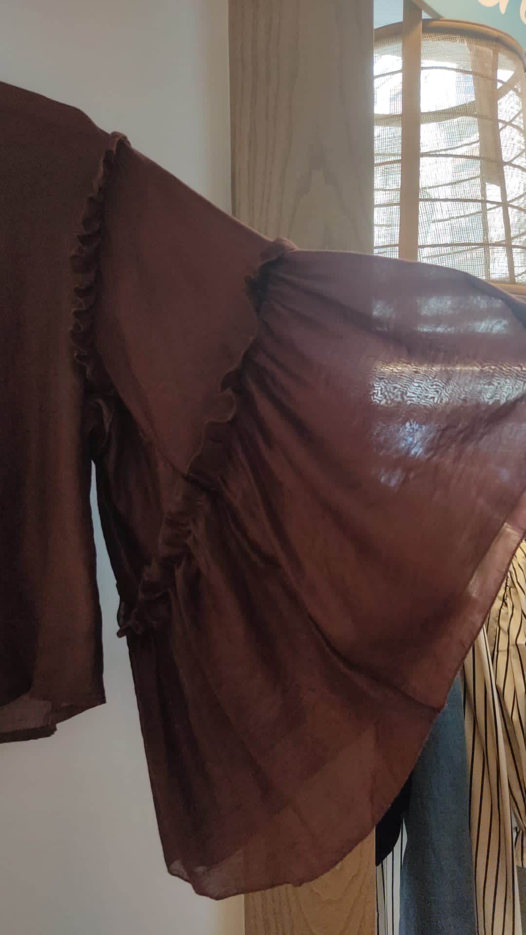 Camisa Bruma color marrón chocolate