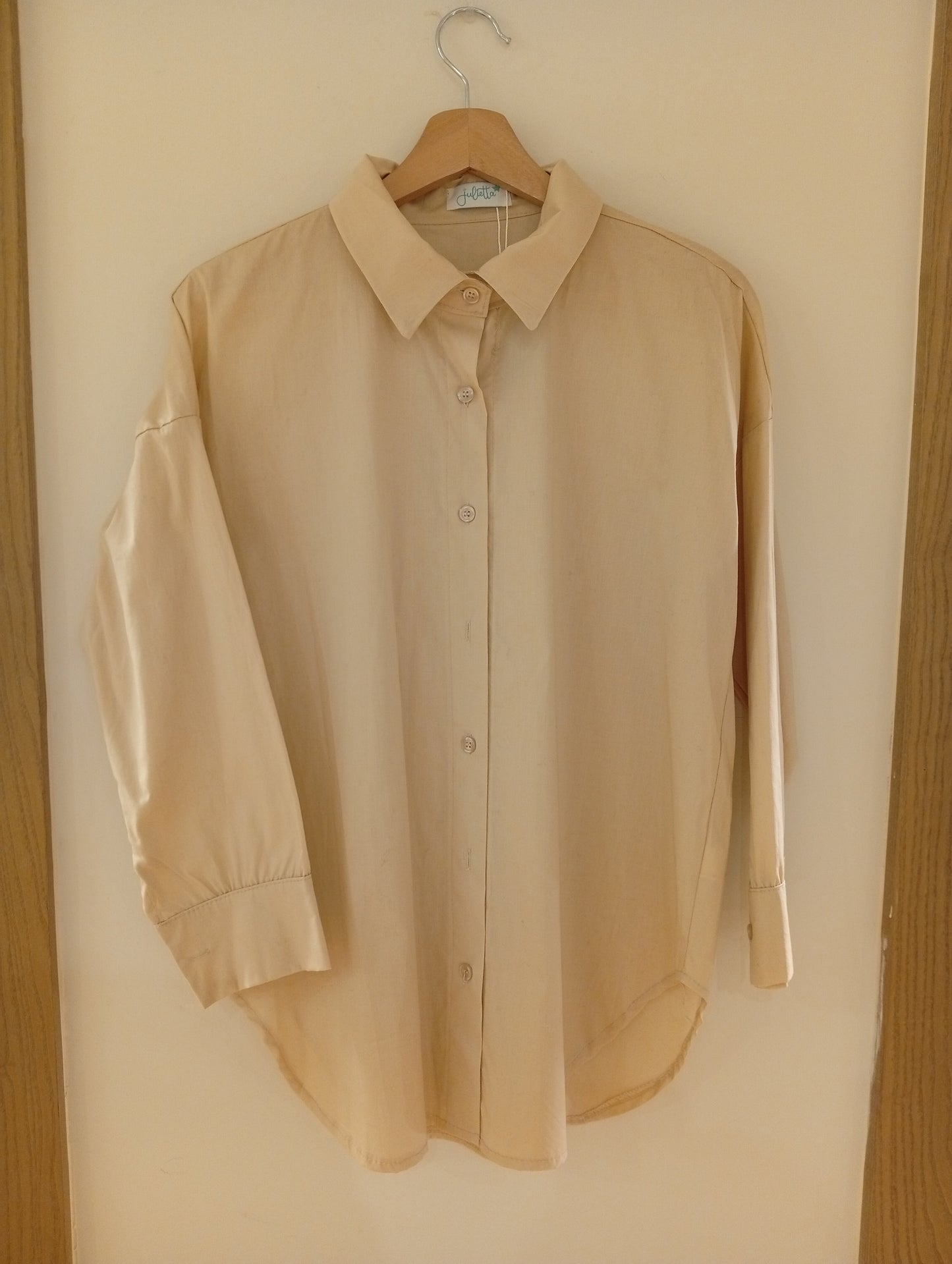 Camisa Delia beige