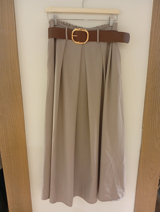 FALDA CON CINTURÓN BEA PIEDRA